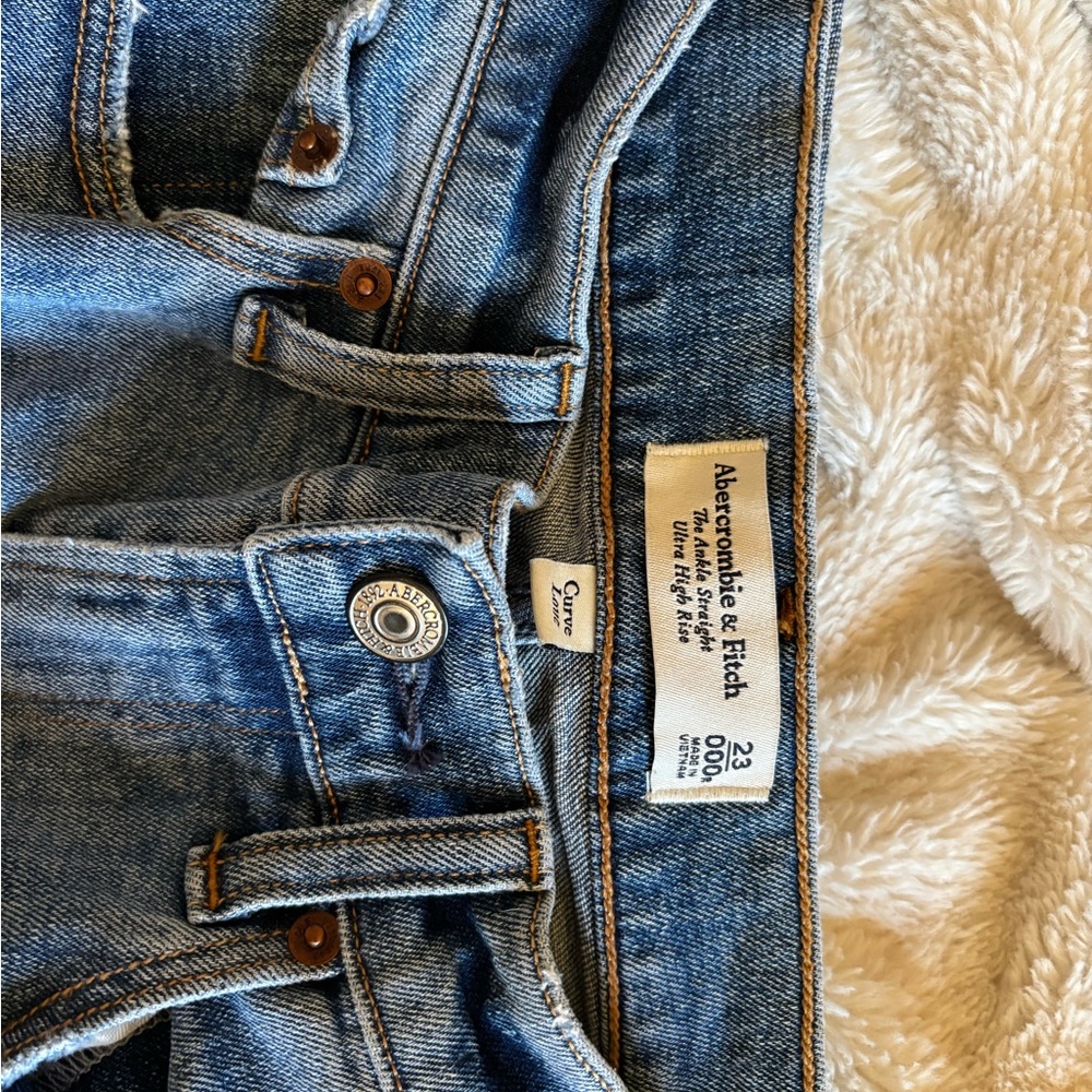 Abercrombie & Fitch High Rise Blue Jeans